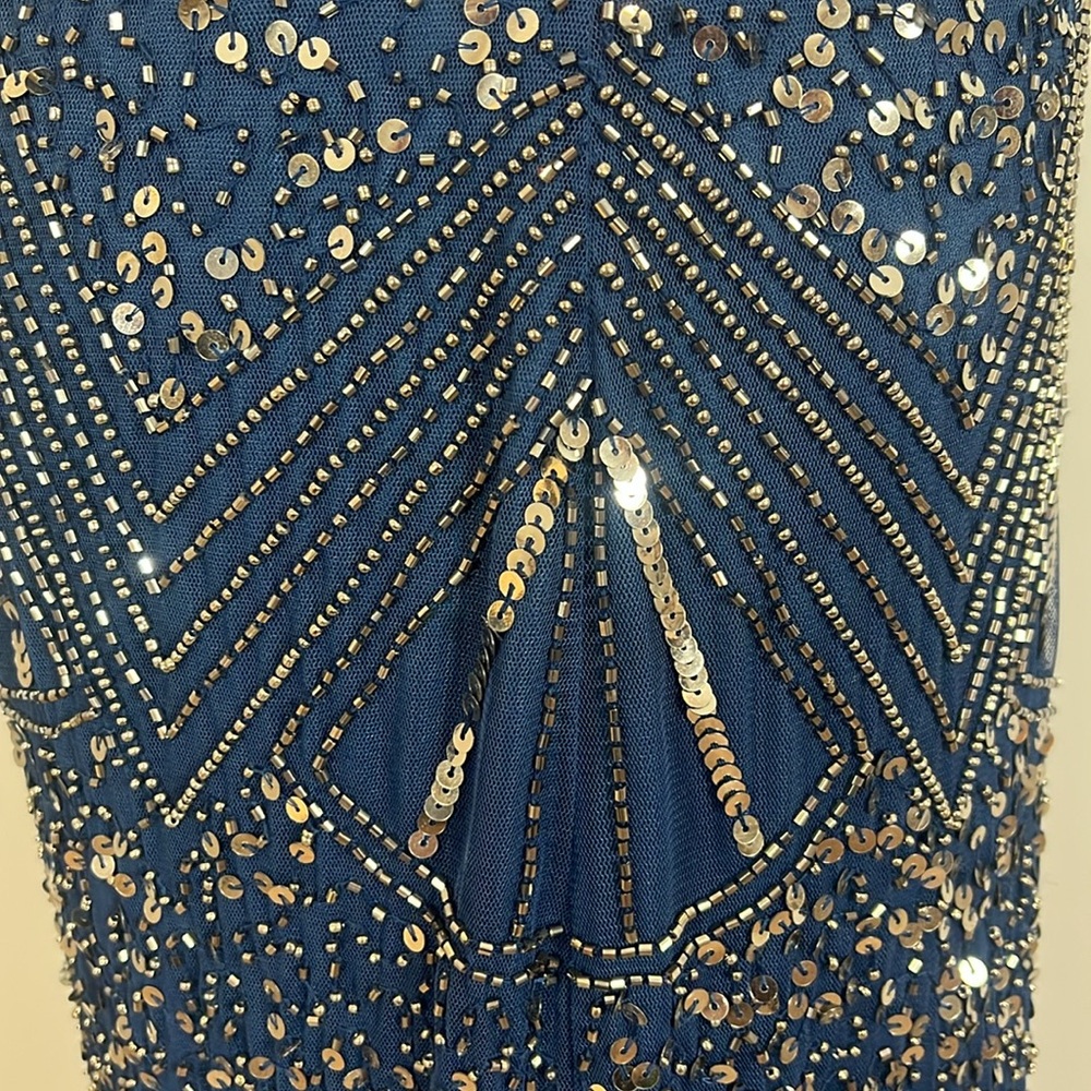 Evening Essentials Elegant Navy Sequin Gown - Picture 11 of 17